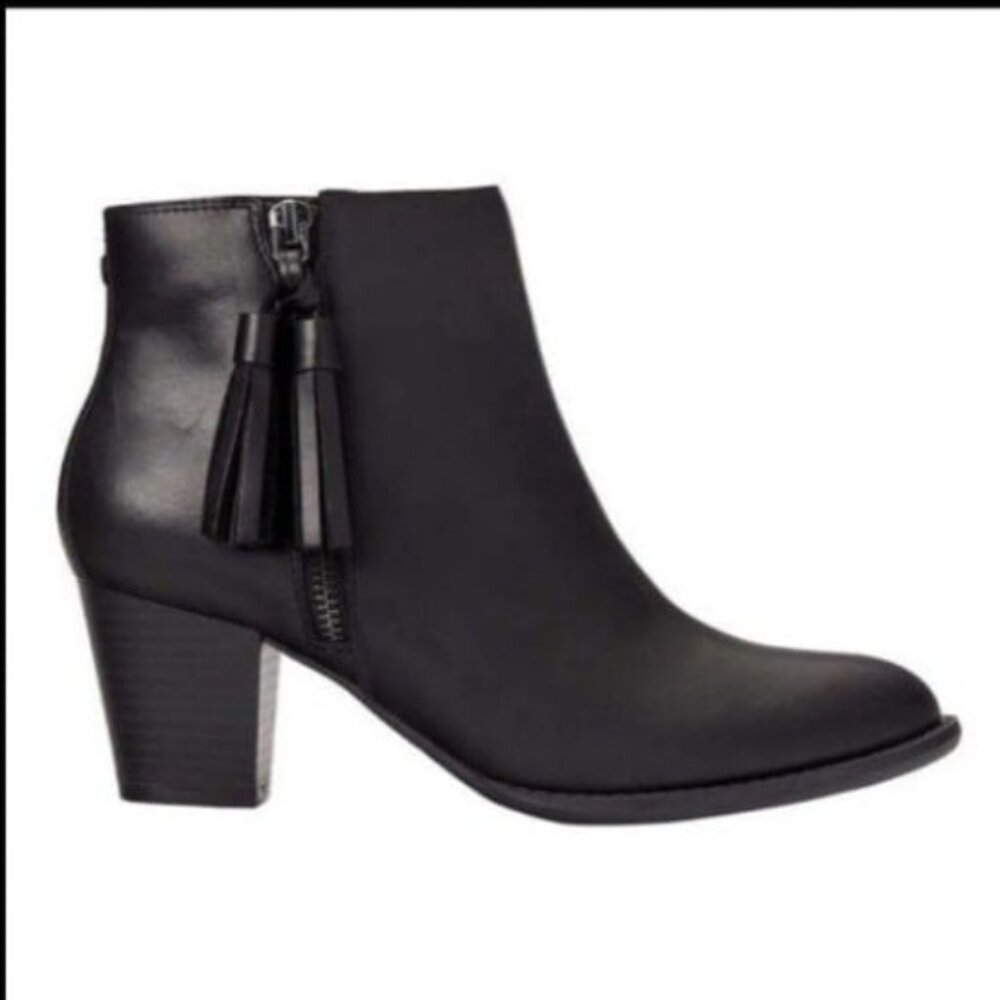 Vionic Ankle Boots Black leather size 7